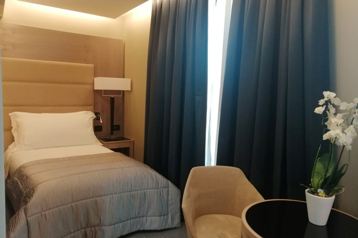 Luxury Terrace single room